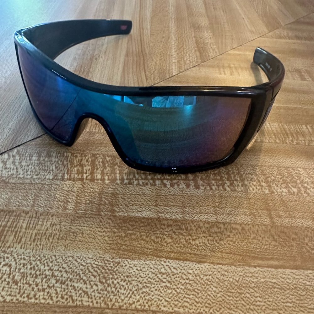 Oakley Batwings